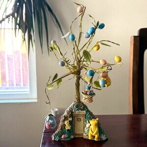 Disney Midwest Winnie the Pooh , Piglet Easter egg Mr Sanderz Tree Figurine